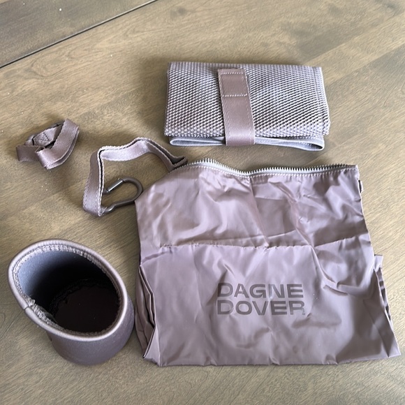 Dagne Dover large Wade neoprene diaper tote in dune - Picture 6 of 6